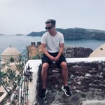 n.iklasw.olf Profile Picture