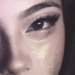 Yve Fea Profile Picture
