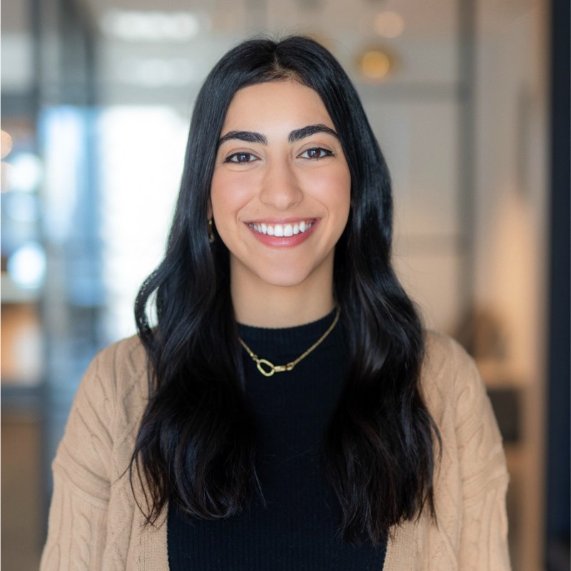 Nava Ahmadi Profile Picture