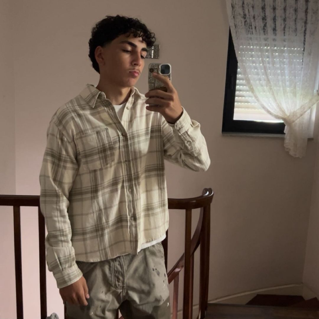 ey61men Profile Picture
