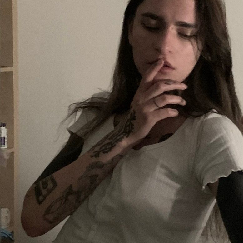 Danna Rogovska Profile Picture