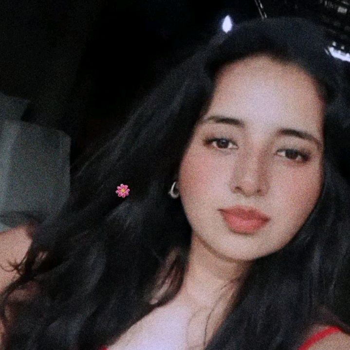 roxxy.v Profile Picture